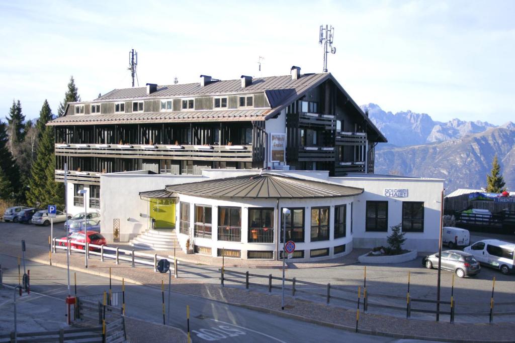 dolomiti-chalet-family-hotel-monte-bondone.jpg